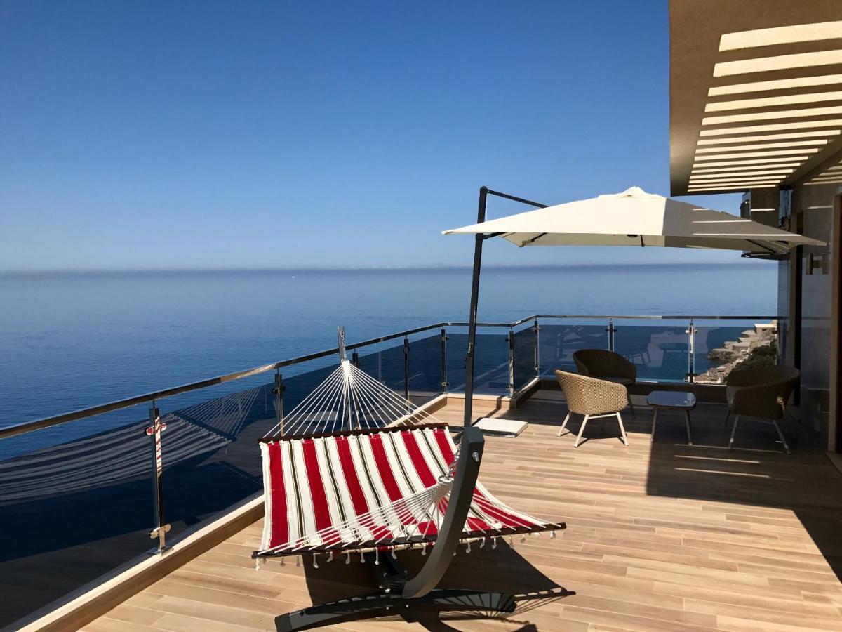 Royal Bay Apartment Добра вода Екстериор снимка