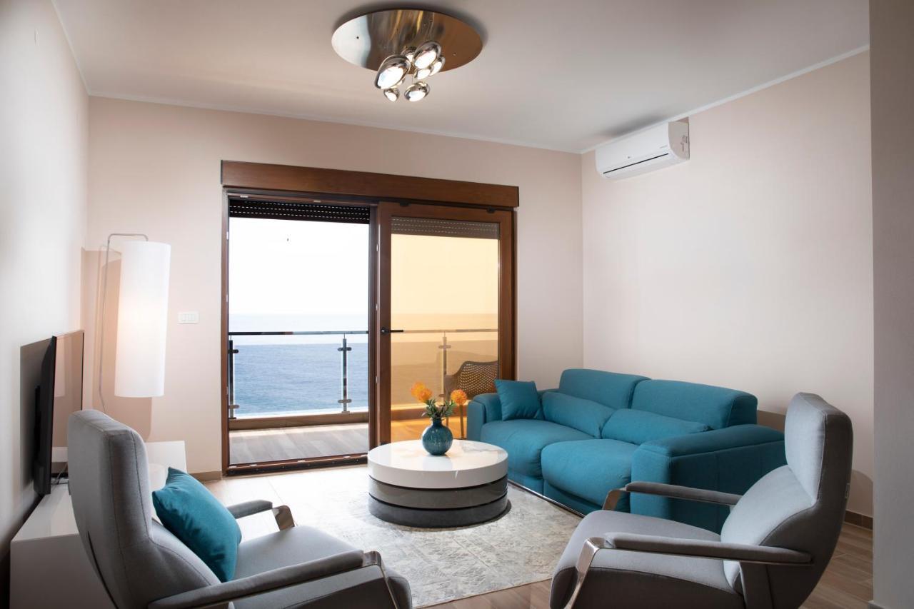 Royal Bay Apartment Добра вода Екстериор снимка