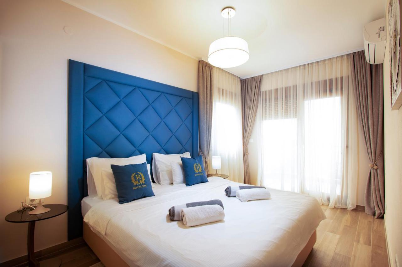 Royal Bay Apartment Добра вода Екстериор снимка
