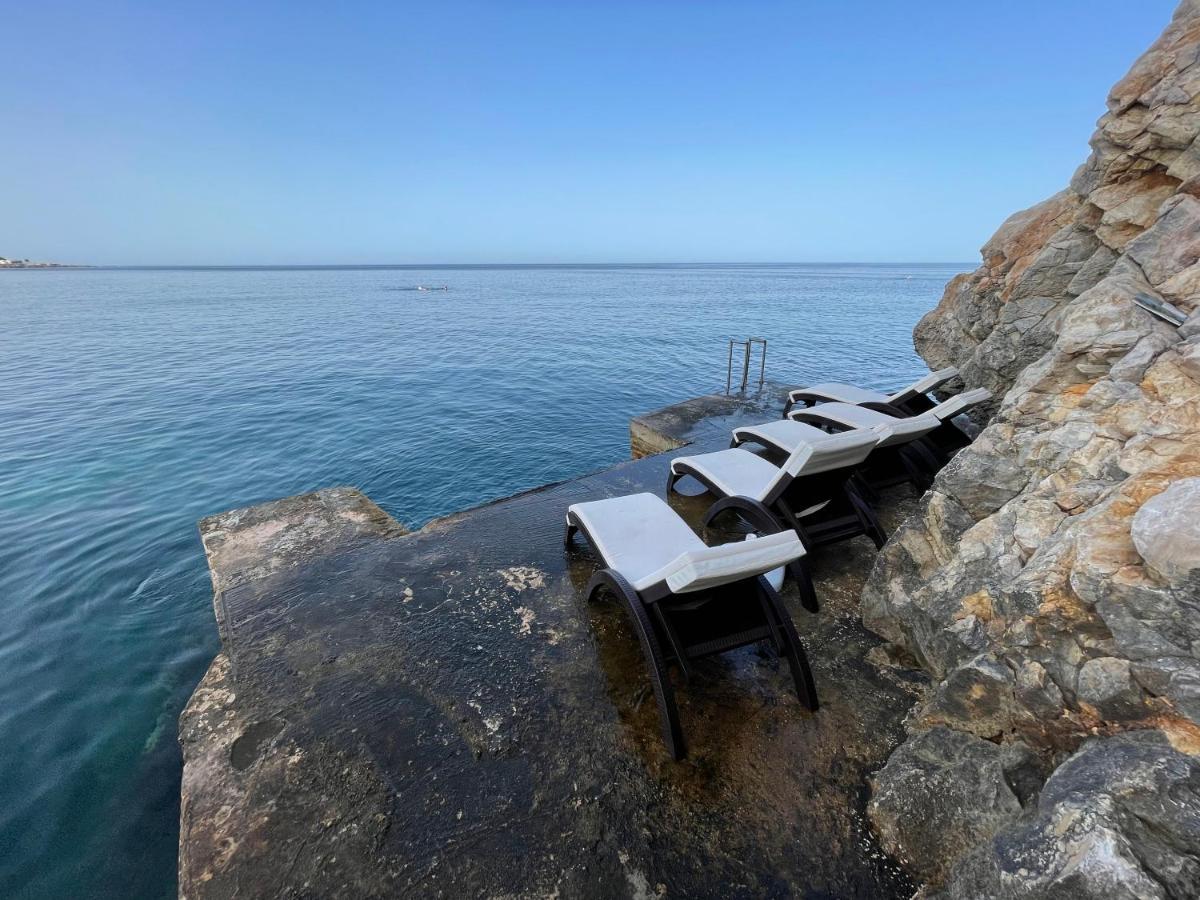 Royal Bay Apartment Добра вода Екстериор снимка